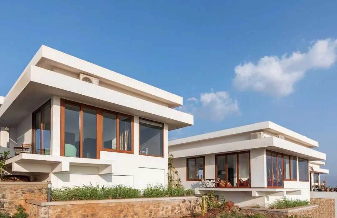 Stayvista'S Sunset On The Lake - 5Bhk Lake-View Villa With Infinity Pool-1